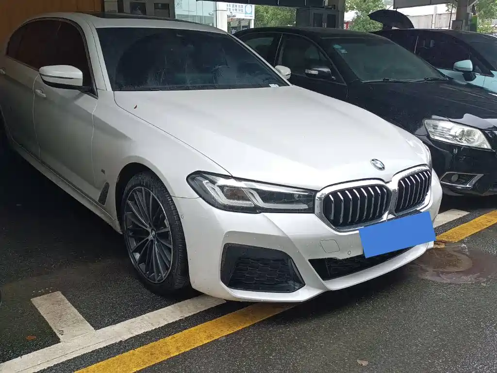 BMW 5 Series 2022