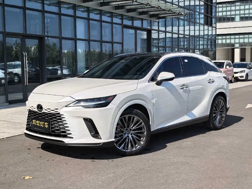 Lexus RX 2023