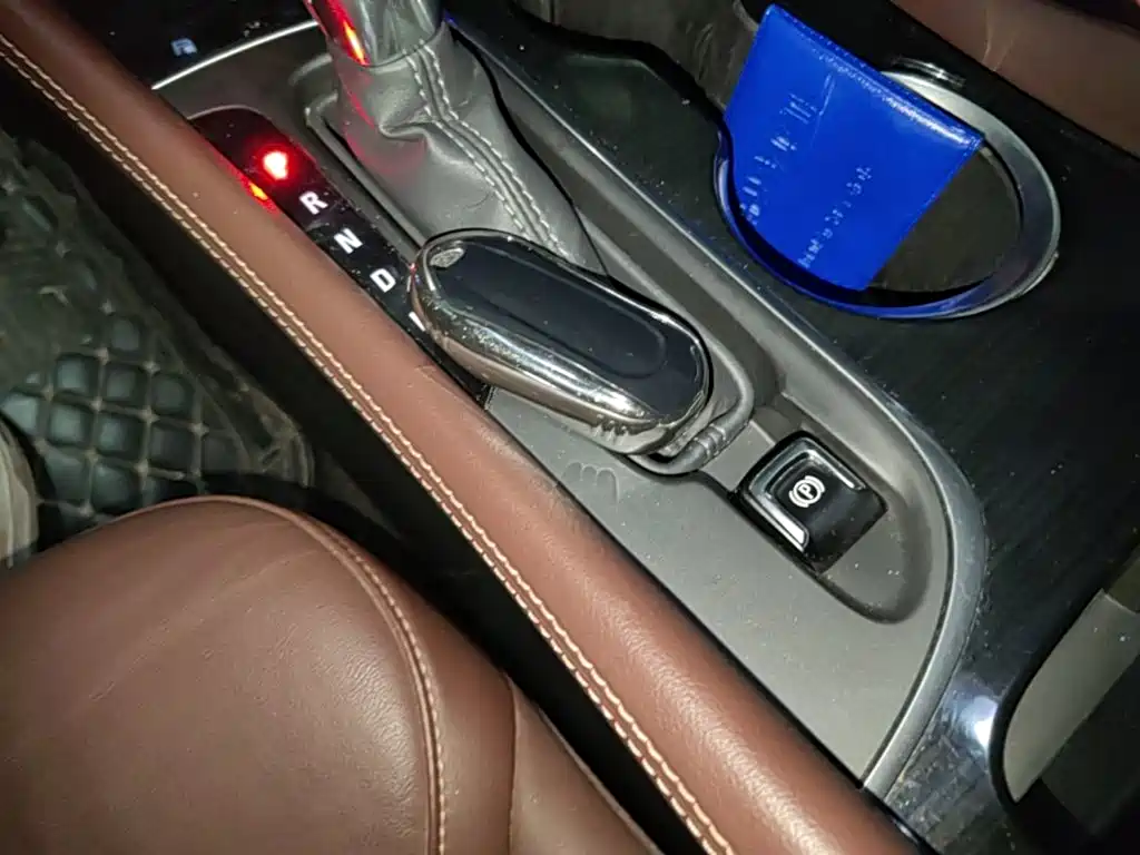Buick Envision Plus 2021 — фото 15
