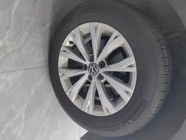 Volkswagen Tiguan L 2024