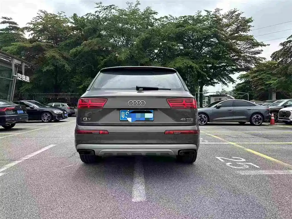 Audi Q7 2017