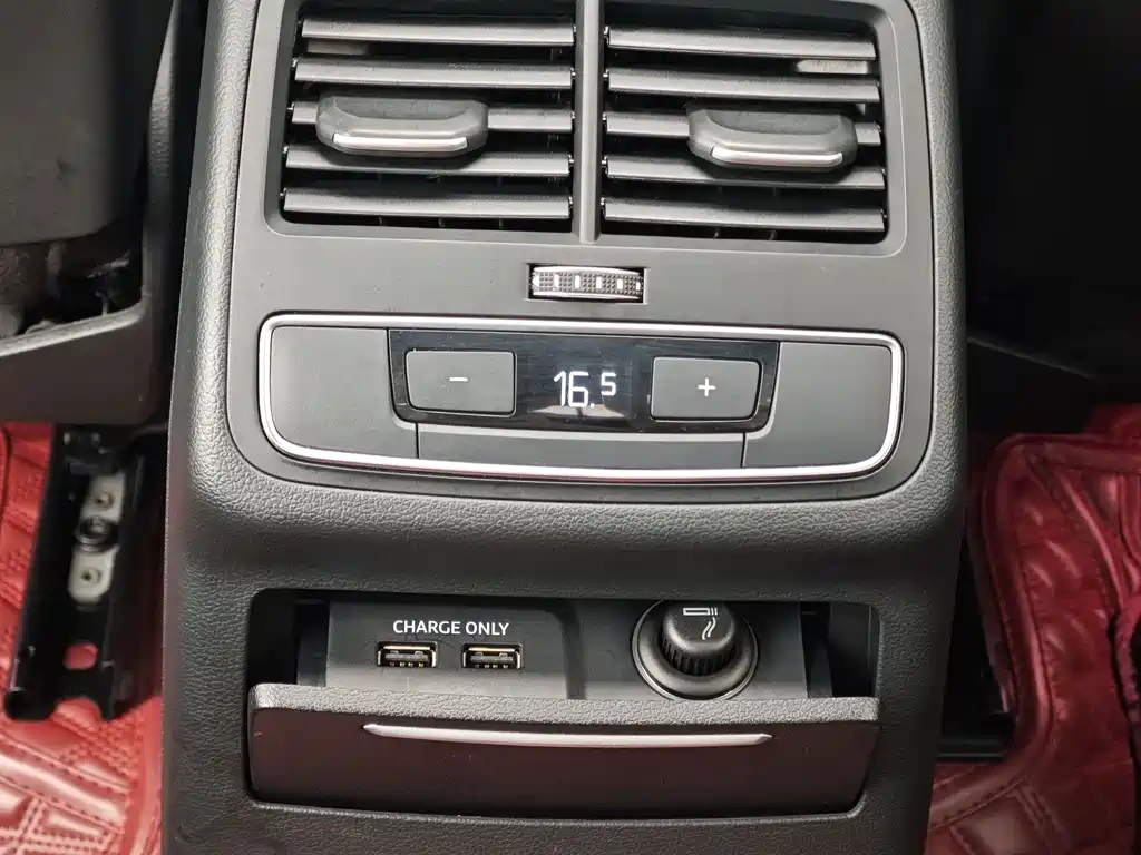 Audi A4L 2022 — фото 21