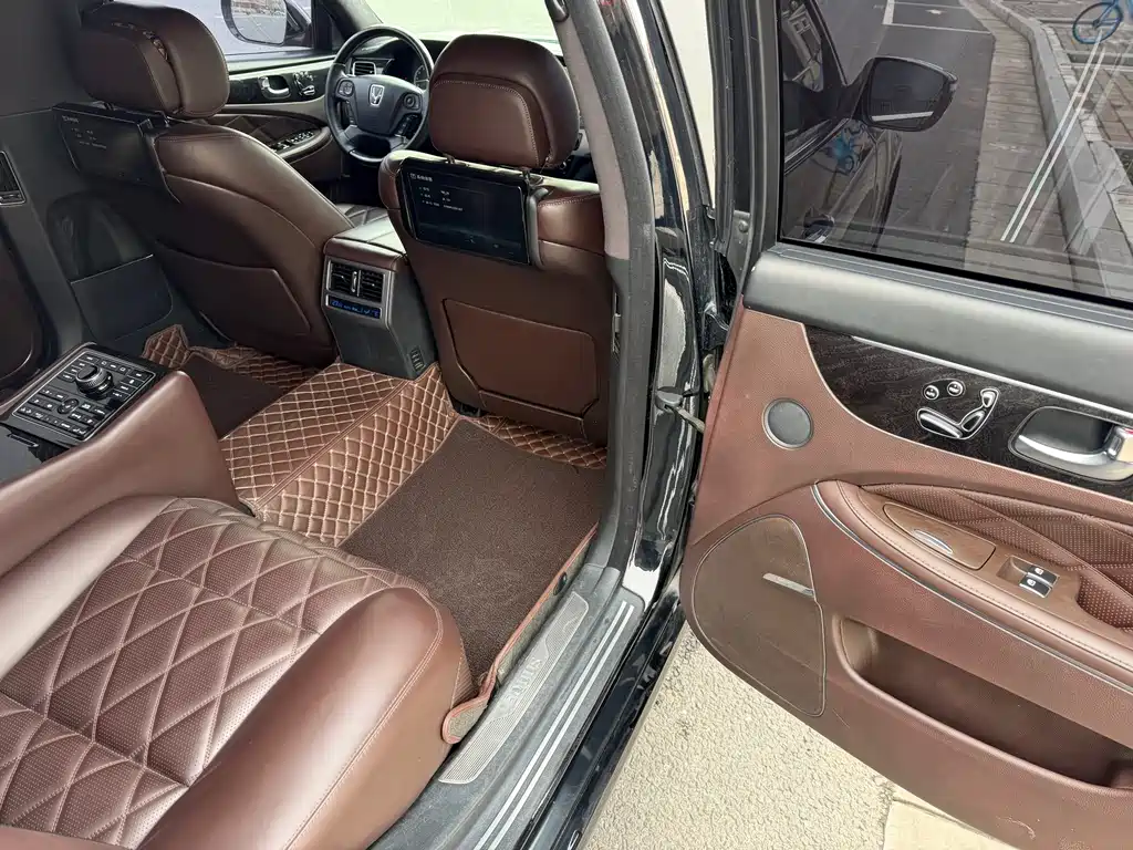 Hyundai Equus 2014 — фото 6