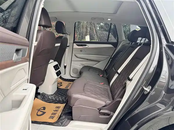 Volkswagen Tavendor 2023