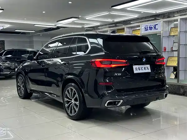 BMW X5 2019