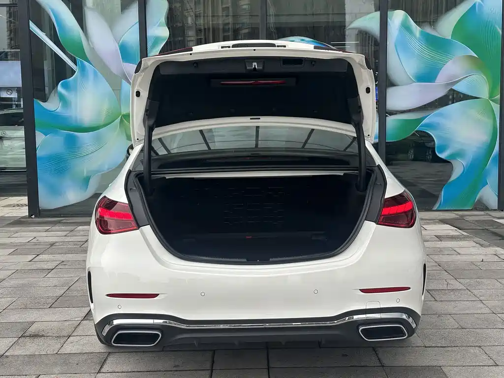 Mercedes-Benz C-Class 2022 — фото 23