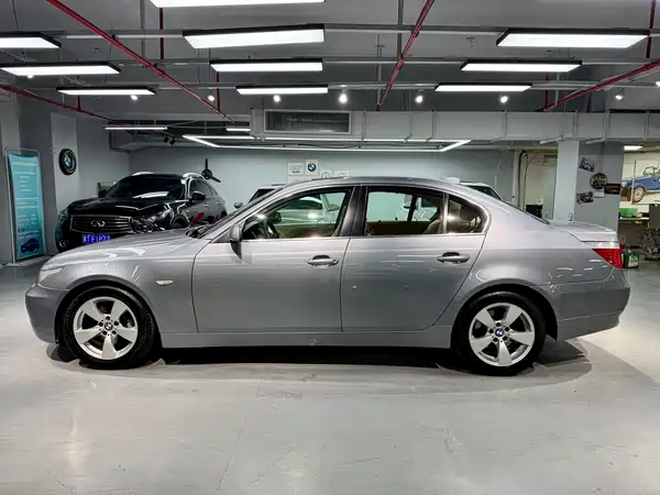 BMW 5 Series 2005