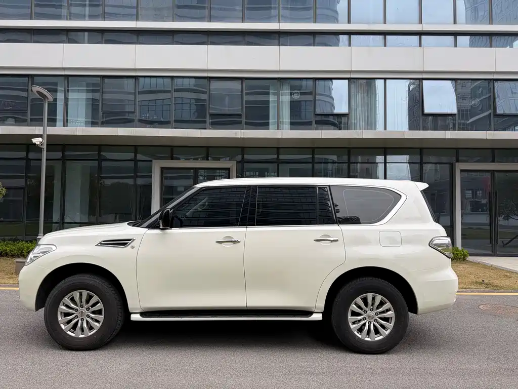 Nissan Patrol 2019 — фото 8