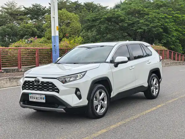 Toyota RAV4 2021