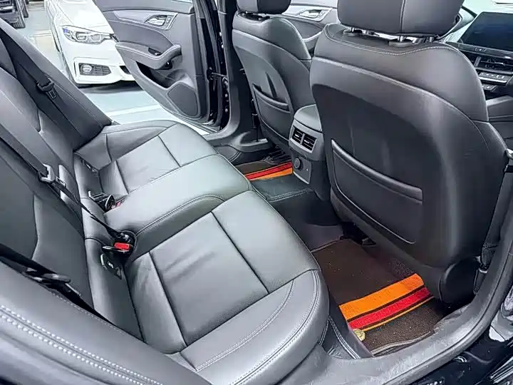 Cadillac CT5 2024 — фото 15