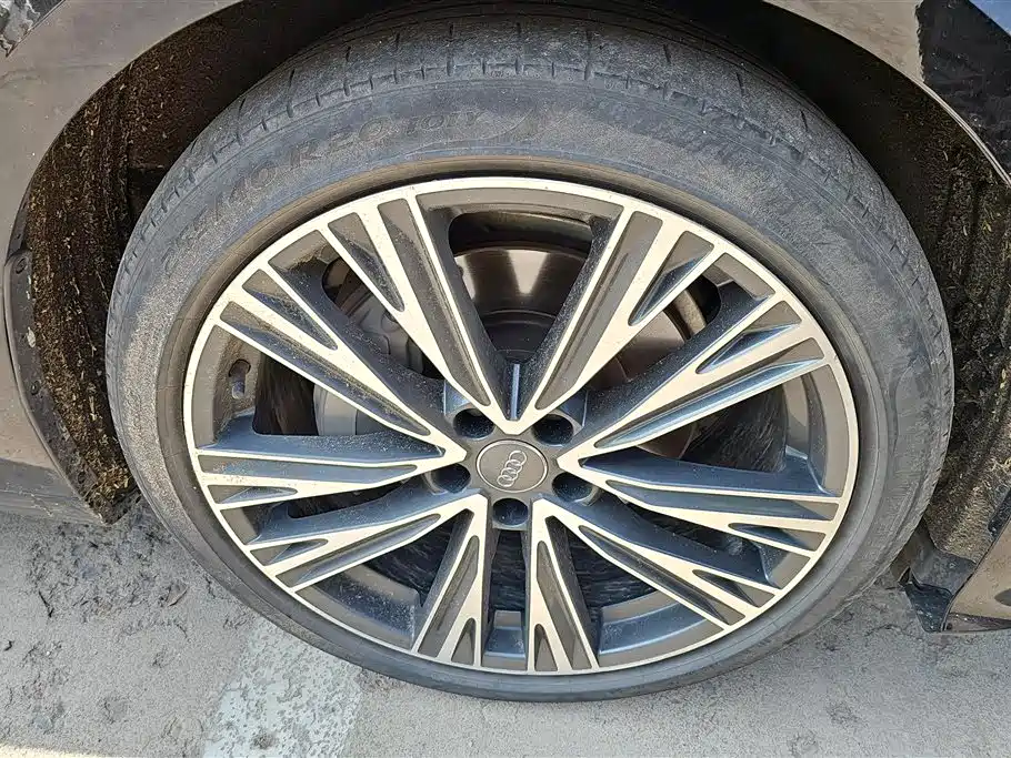 Audi A6L 2021