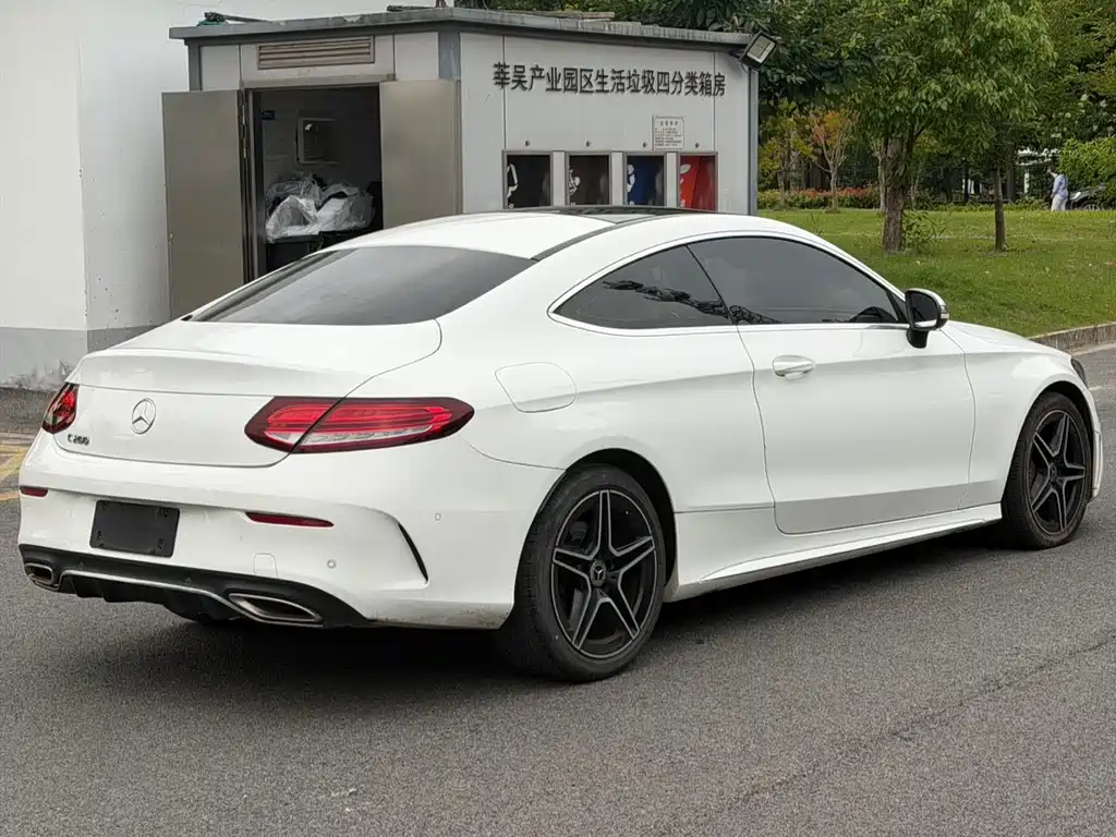 Mercedes-Benz C-Class 2020