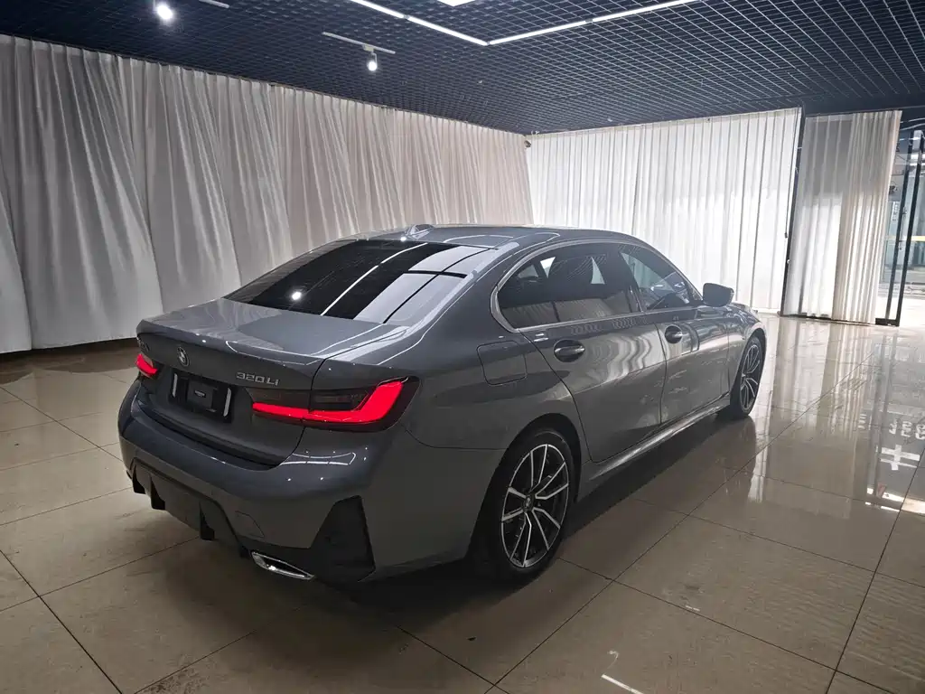 BMW 3 Series 2023