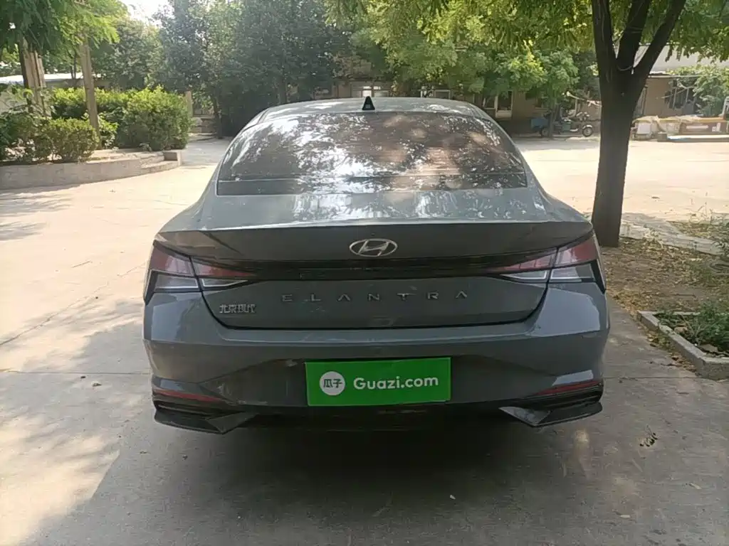 Hyundai Elantra 2021