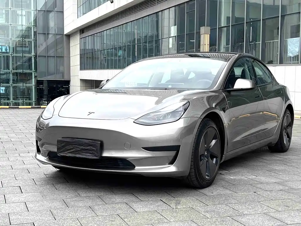 Tesla Model 3 2023 — фото 1