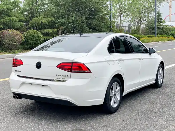 Volkswagen Lamando 2015