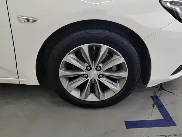 Chevrolet Monza 2021