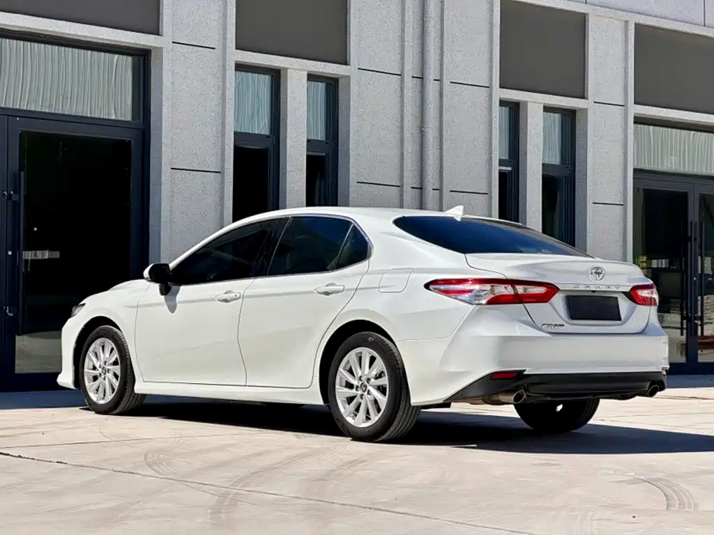 Toyota Camry 2023