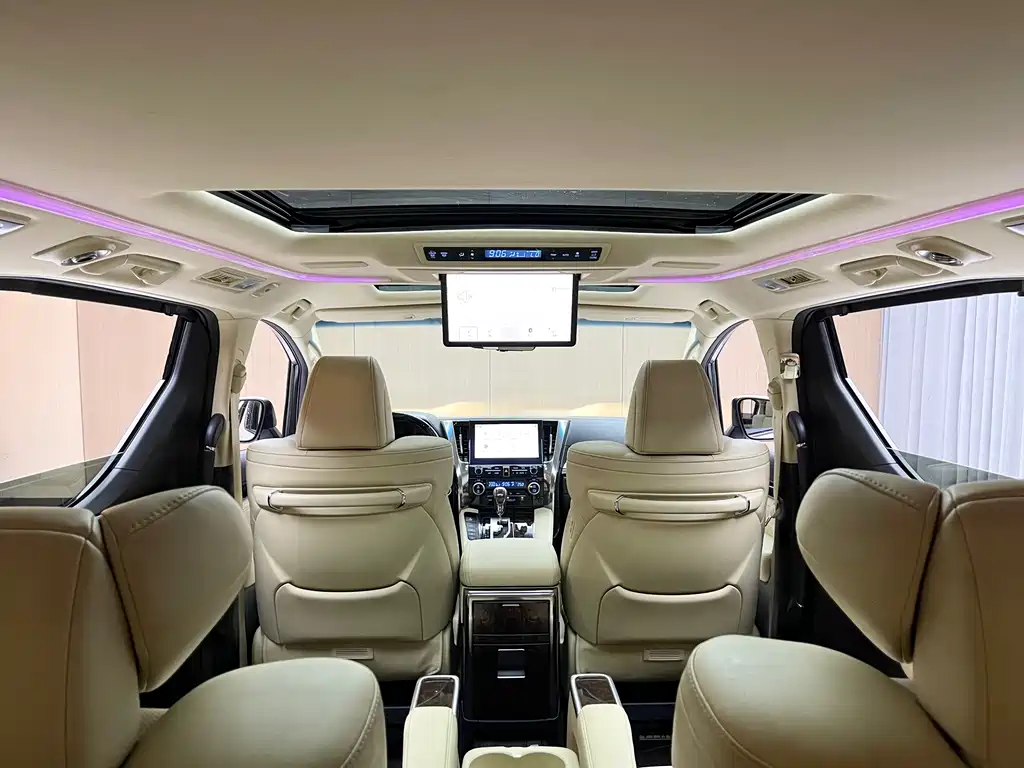 Toyota Alphard 2020 — фото 9