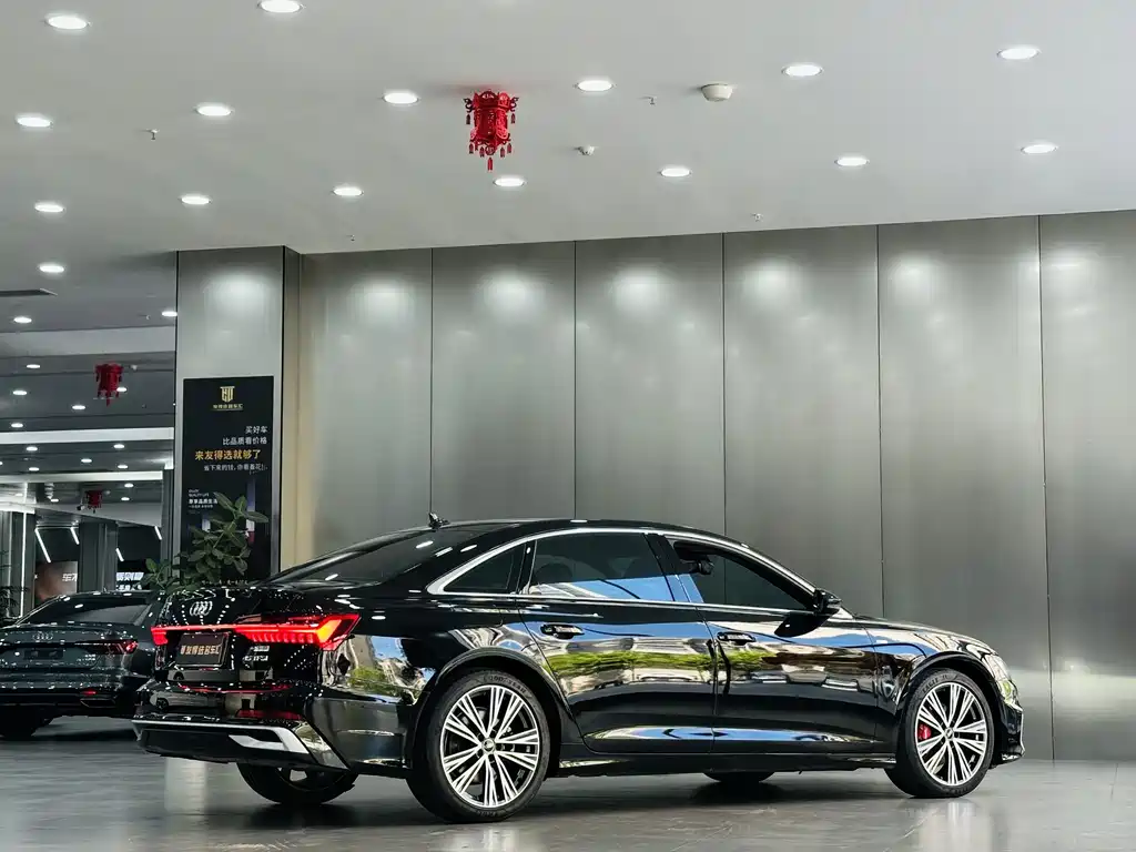 Audi A6L 2022 — фото 7