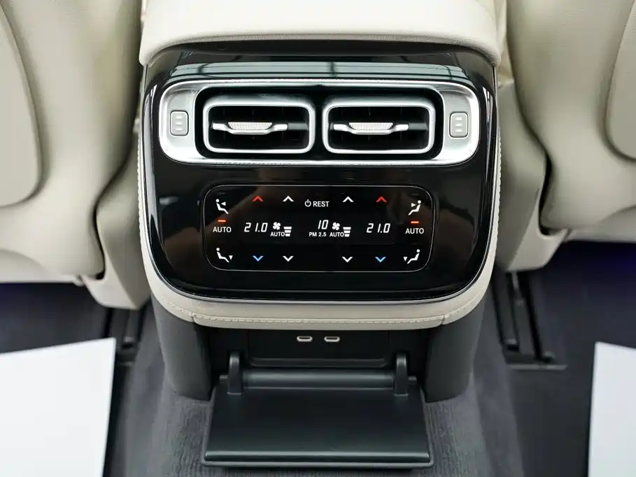 Mercedes-Benz S-Class 2022 — фото 21