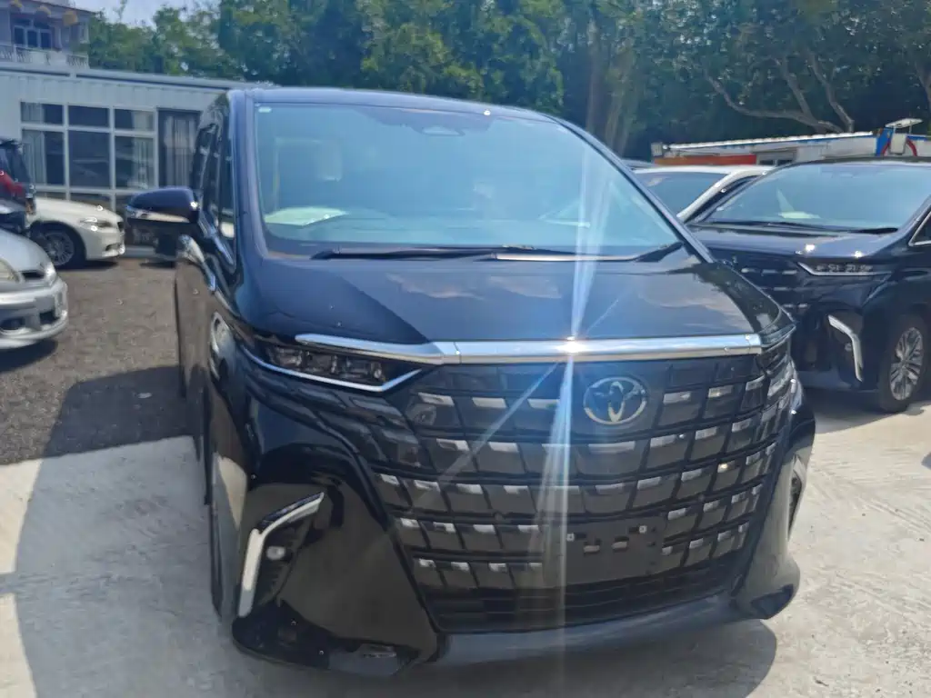 Toyota Alphard 2025 — фото 5