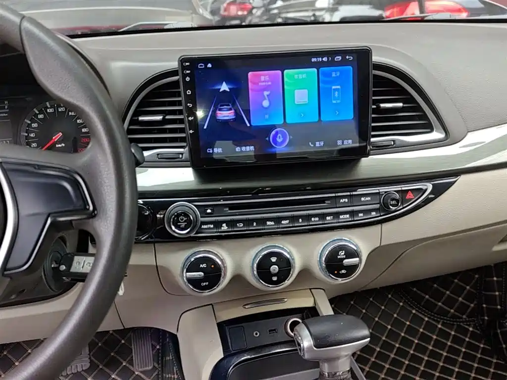 GAC Motor Trumpchi GA6 2016 — фото 13