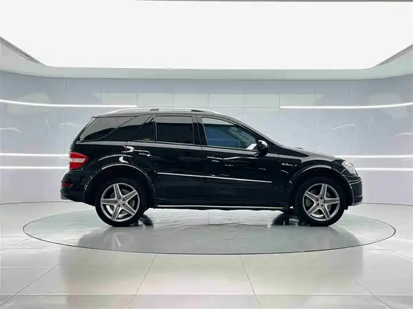 Mercedes-Benz M-Class AMG 2011