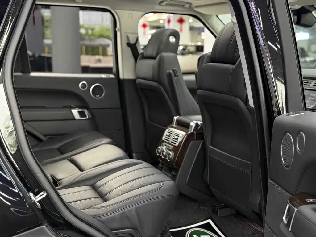 Land Rover Range Rover 2017 — фото 18