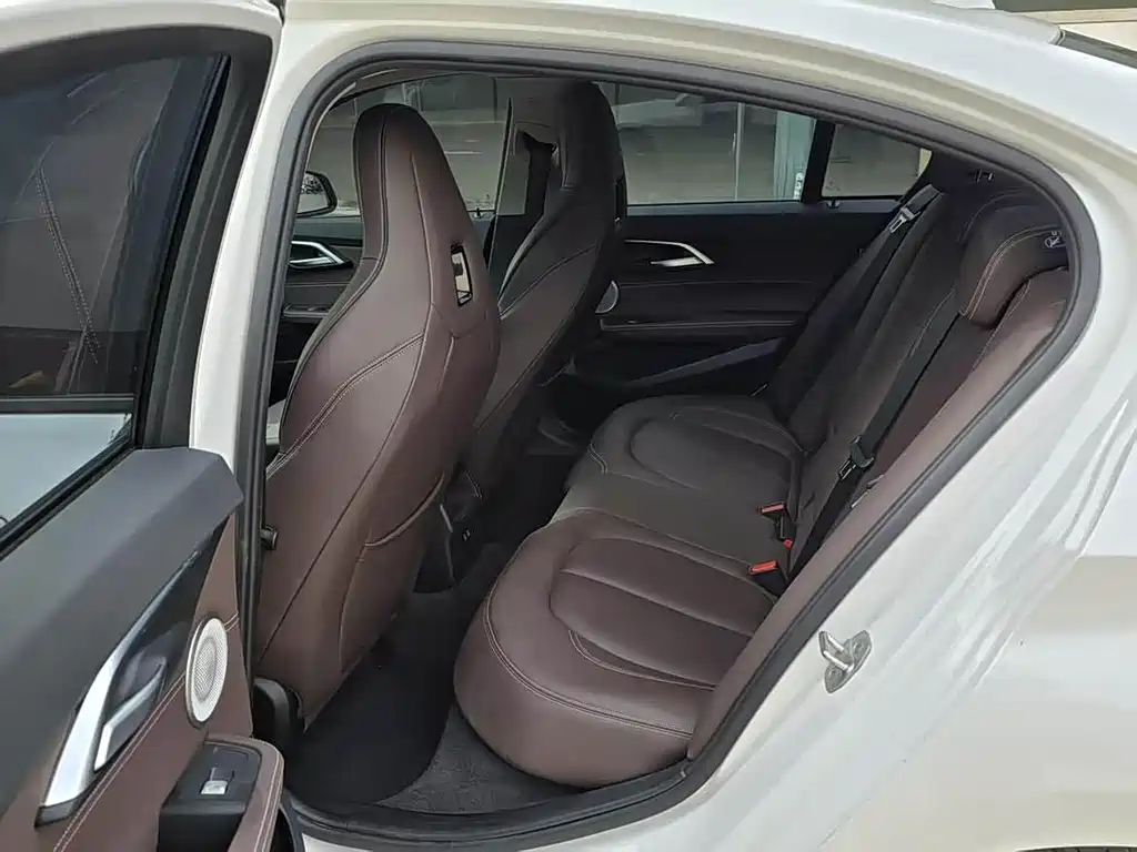 BMW 1 Series 2023