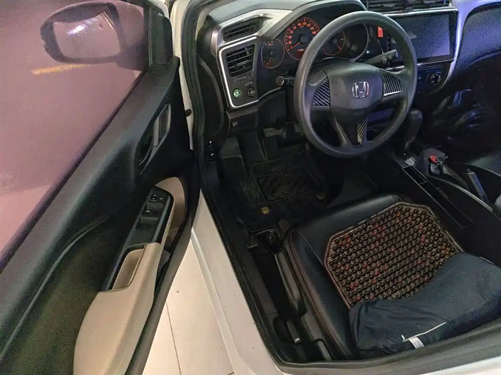 Honda City 2016 — фото 12