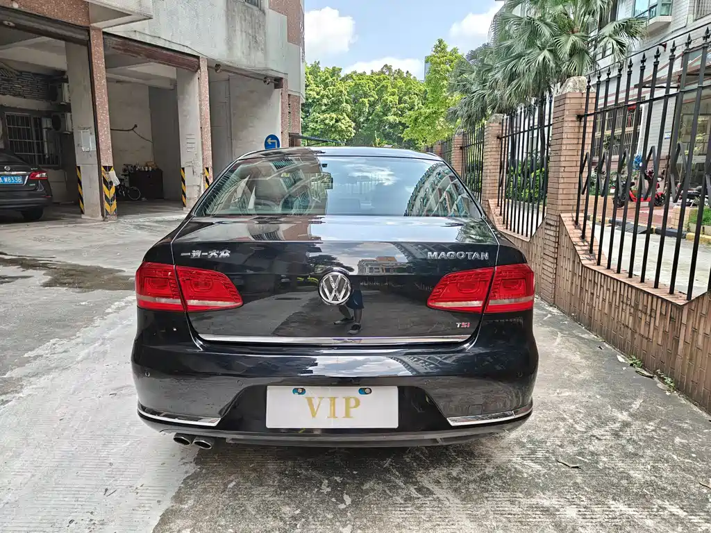 Volkswagen Magotan 2016