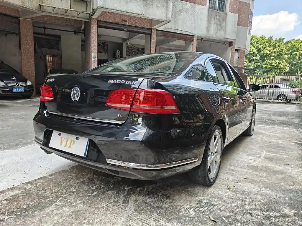 Volkswagen Magotan 2016
