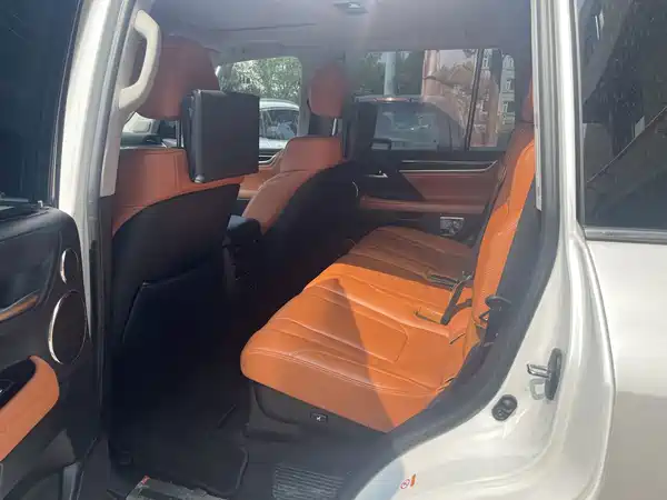 Lexus LX 2018