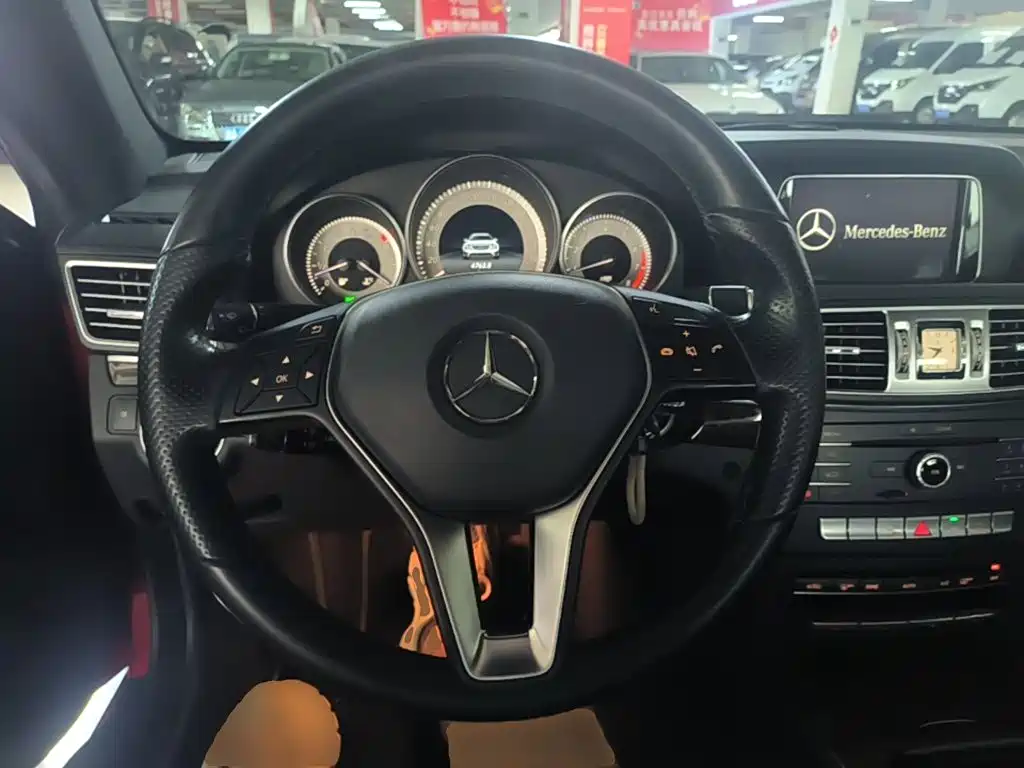 Mercedes-Benz E-Class 2016 — фото 11