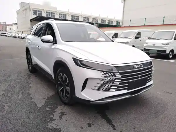 BYD Sealion 05 DM-i 2025