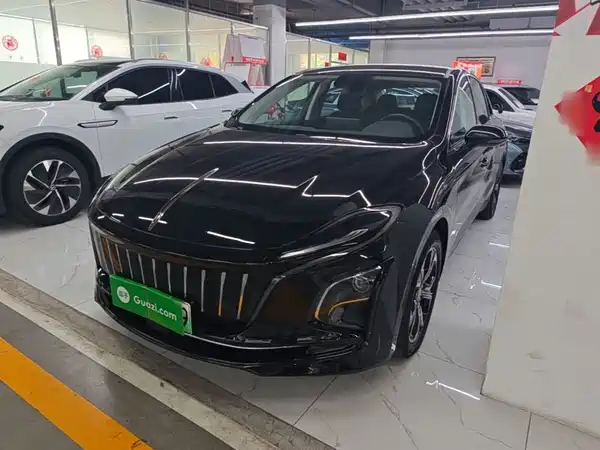Hongqi E-QM5 2023