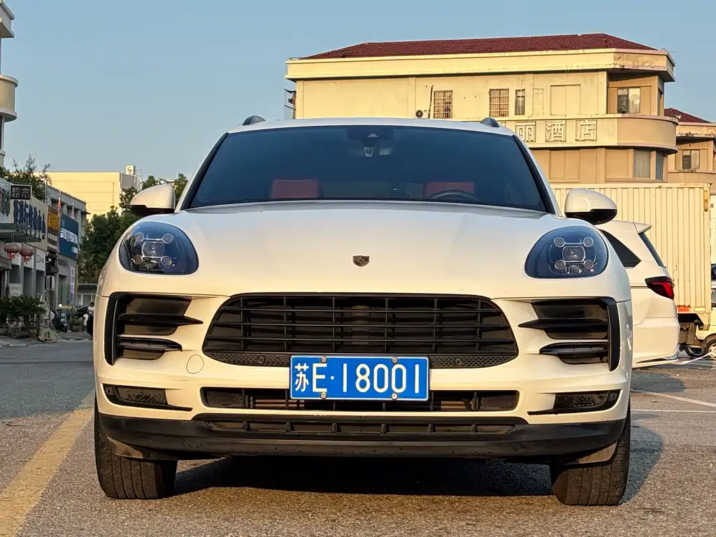 Porsche Macan 2021 — фото 1