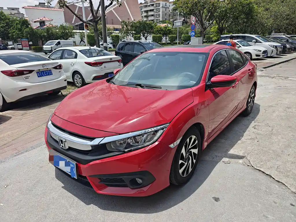 Honda Civic 2018 — фото 1