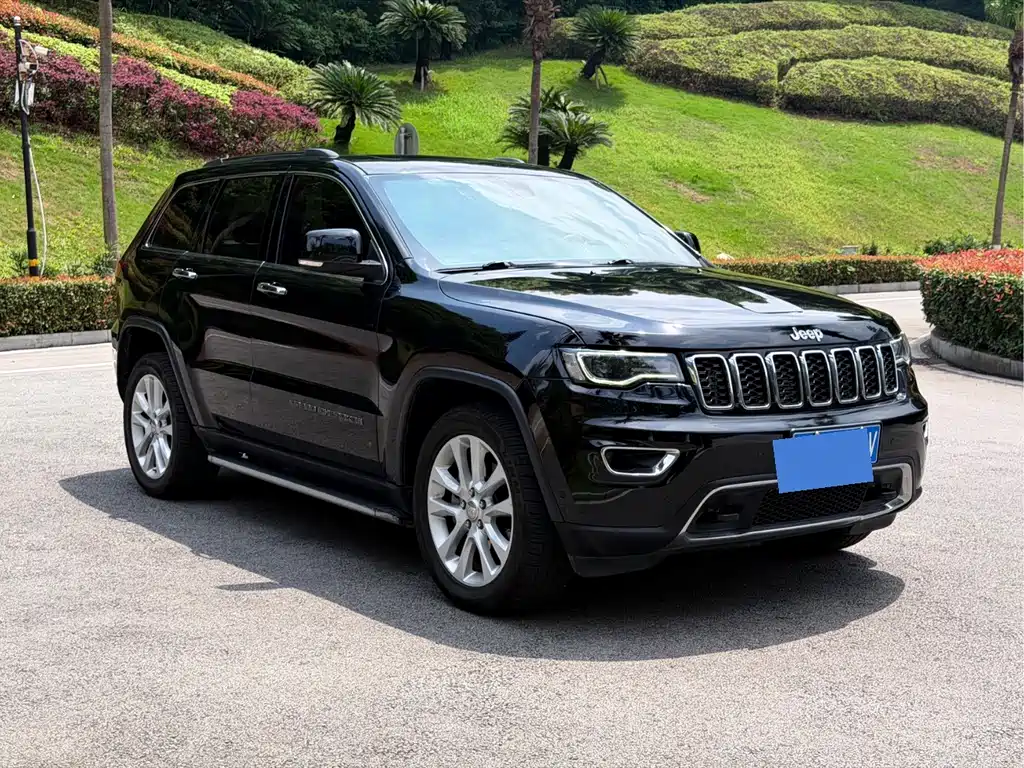 Jeep Grand Cherokee 2019 — фото 4
