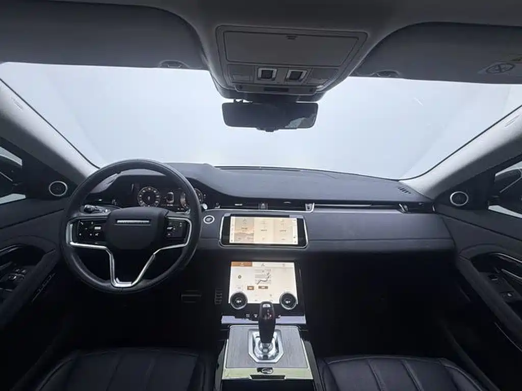 Land Rover Evoque 2023 — фото 16