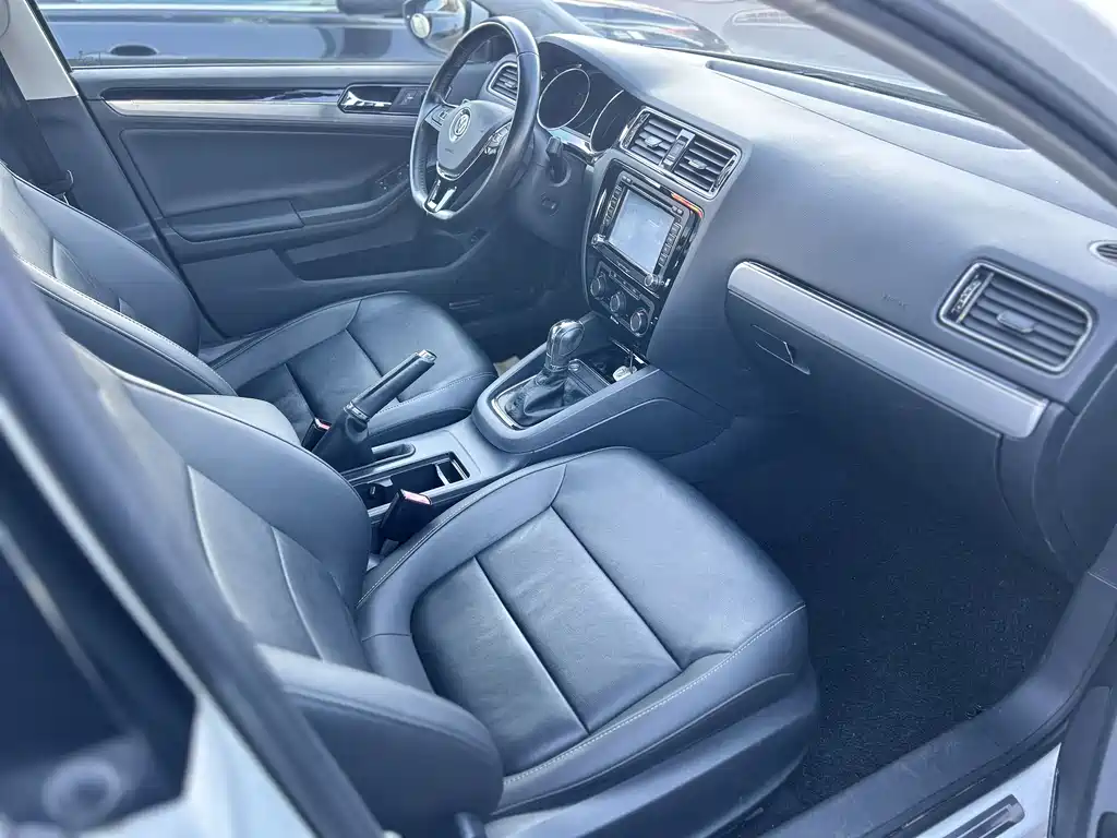 Volkswagen Sagitar 2018 — фото 8