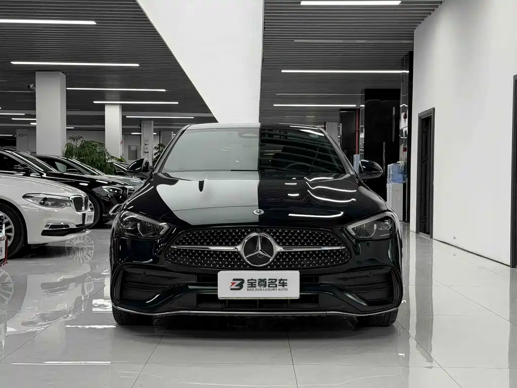 Mercedes-Benz C-Class 2024
