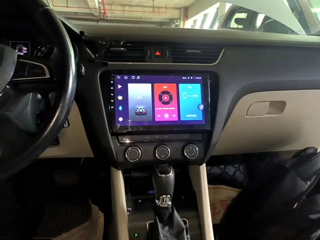 Skoda Octavia 2015 — фото 13