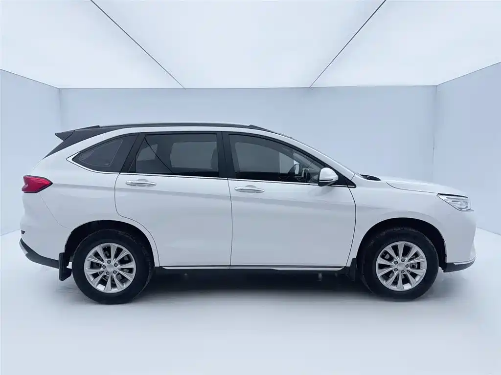 Haval M6 2021 — фото 9