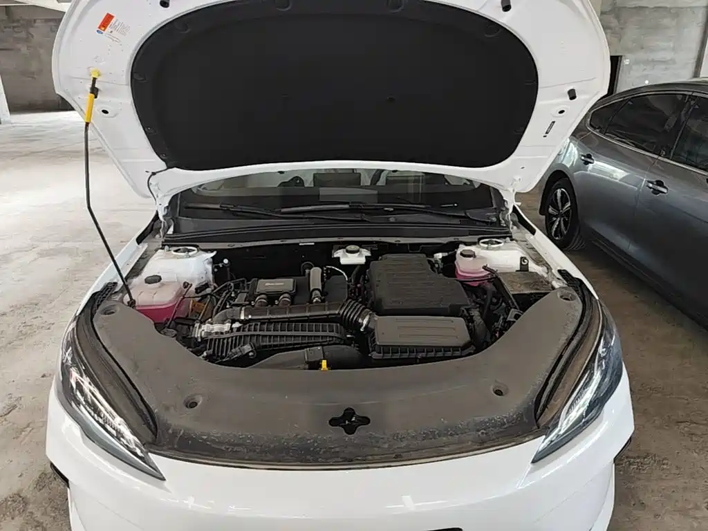 BYD Seal 05 DM-i 2026 — фото 16