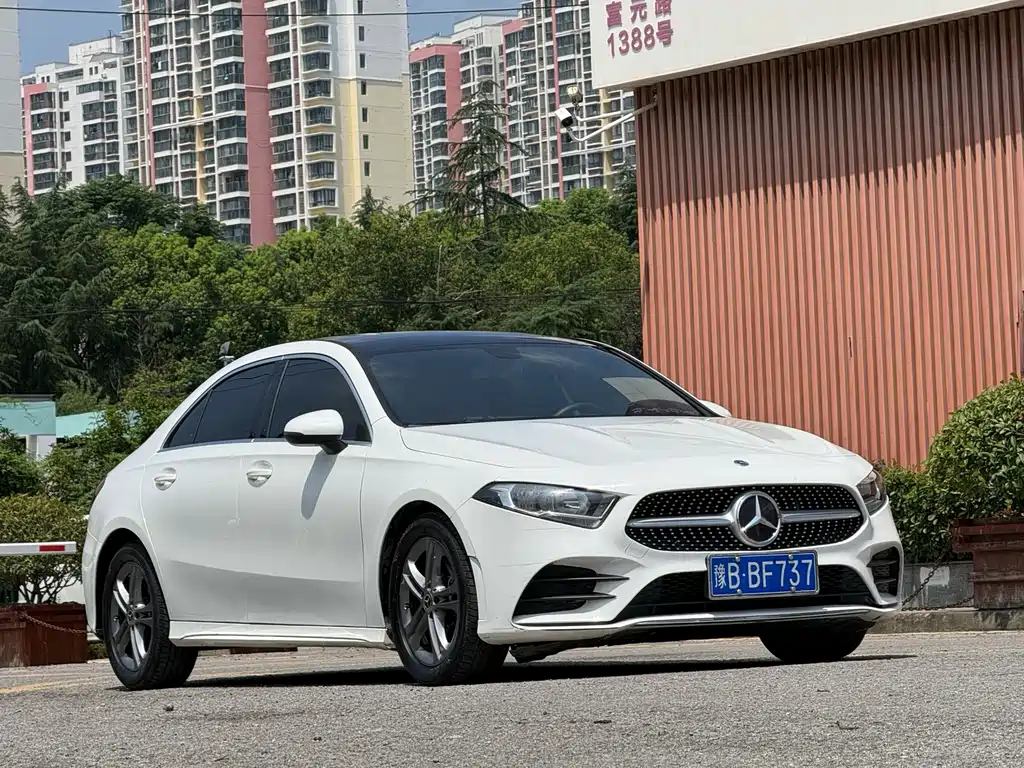 Mercedes-Benz A-Class 2021 — фото 6