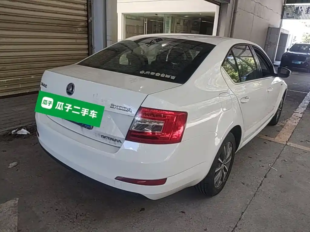 Skoda Octavia 2016 — фото 7