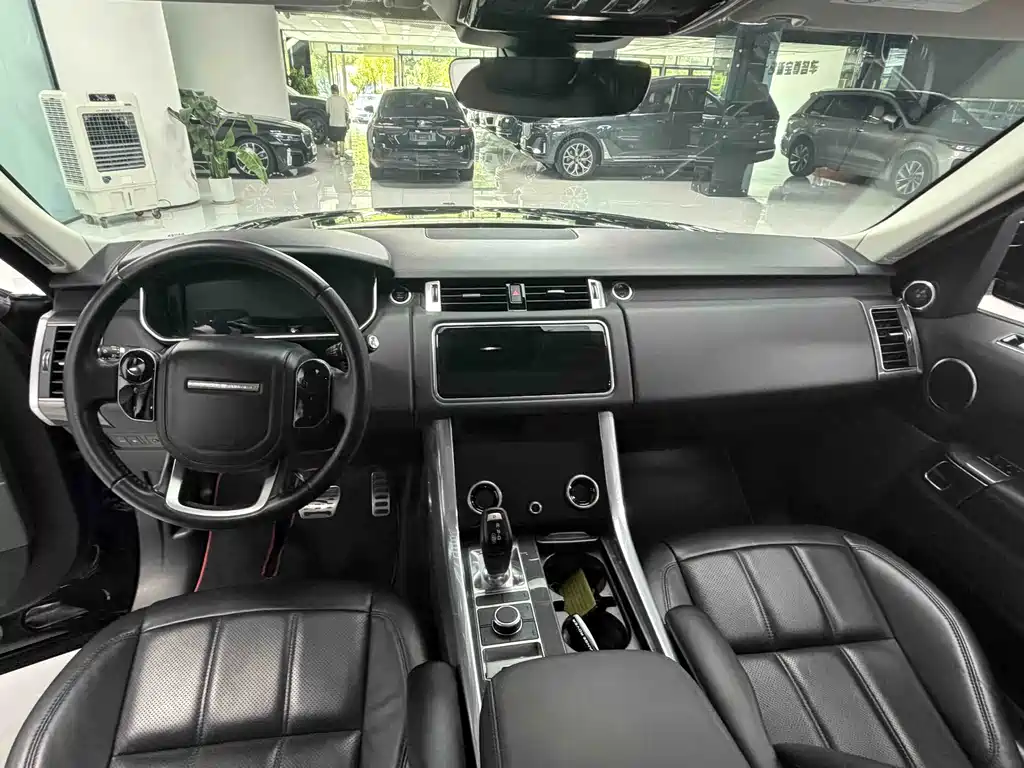Land Rover Range Rover Sport New Energy 2020 — фото 4