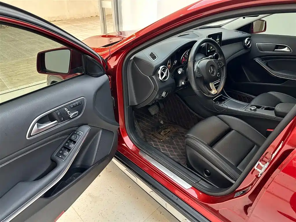 Mercedes-Benz GLA 2017 — фото 10